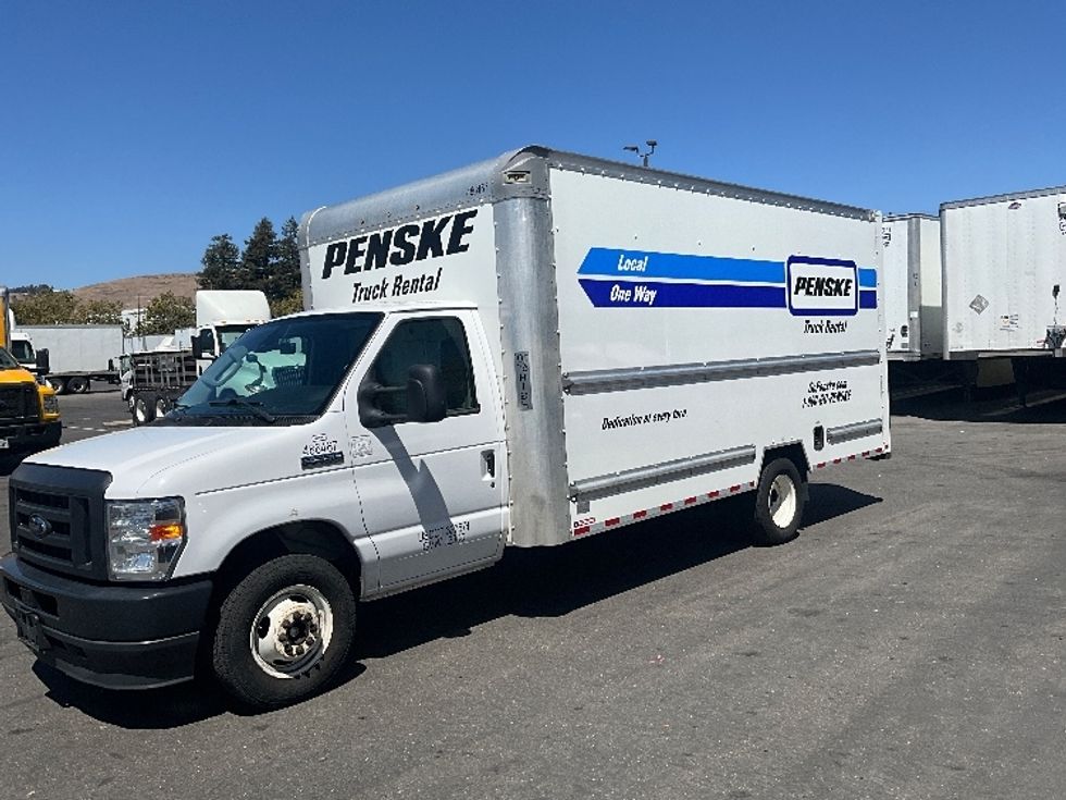 Light Duty Box Truck-Light and Medium Duty Trucks-Ford-2022-E350-Hayward-CA-134,835\n\t\tmiles-$ 25,750 - Image 3