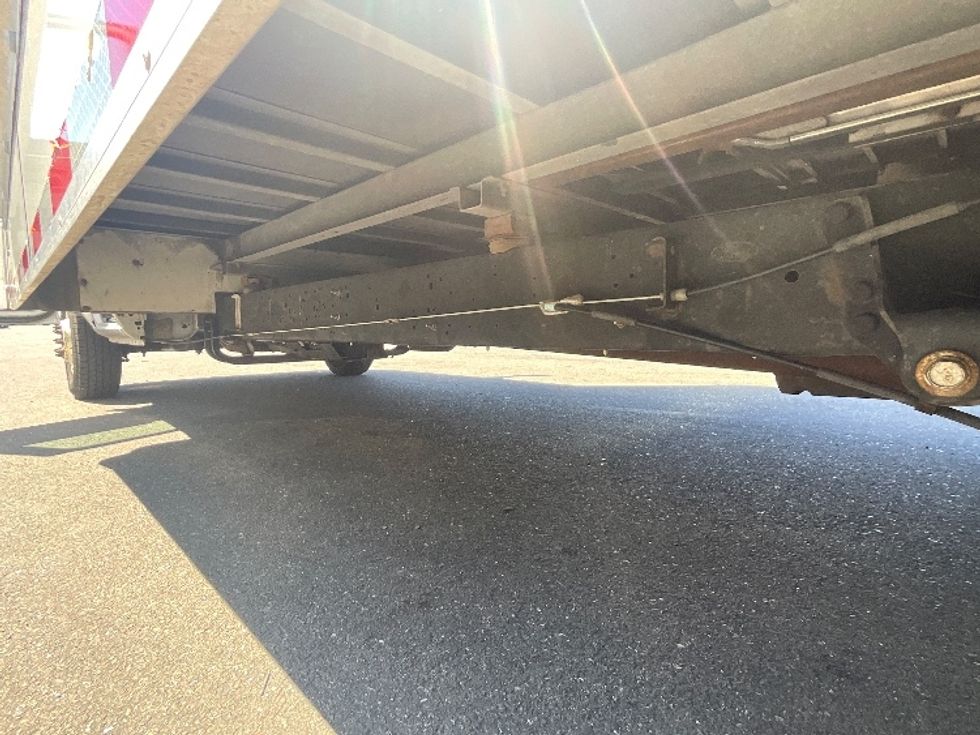 Light Duty Box Truck-Light and Medium Duty Trucks-Ford-2022-E350-Hayward-CA-134,835\n\t\tmiles-$ 25,750 - Image 5