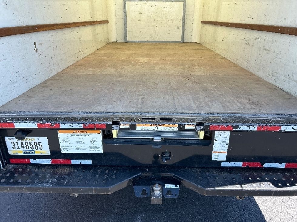 Light Duty Box Truck-Light and Medium Duty Trucks-Ford-2022-E350-Holland-MI-75,010\n\t\tmiles-$ 33,250 - Image 10