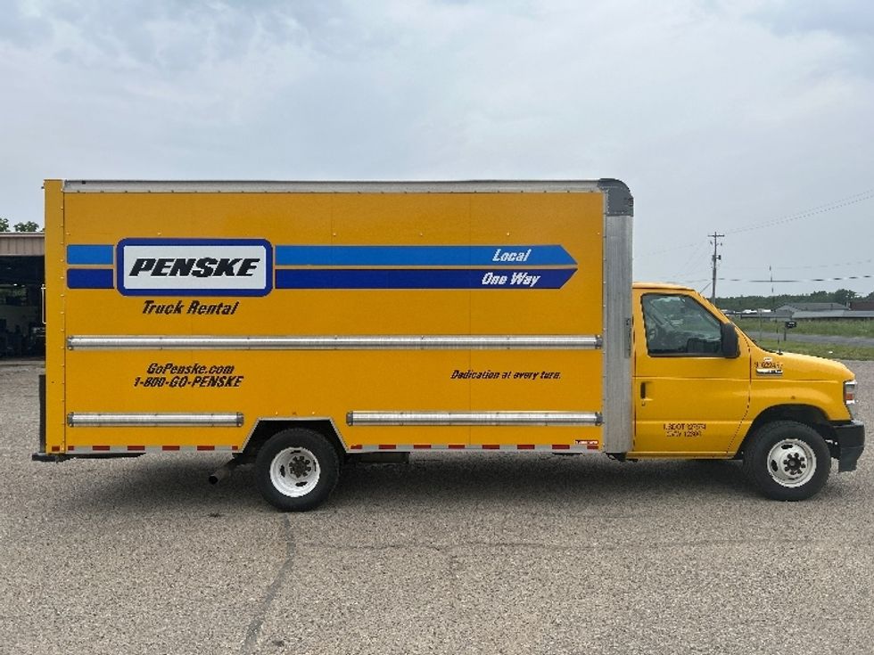 Light Duty Box Truck-Light and Medium Duty Trucks-Ford-2022-E350-Holland-MI-88,603\n\t\tmiles-$ 27,250 - Image 15