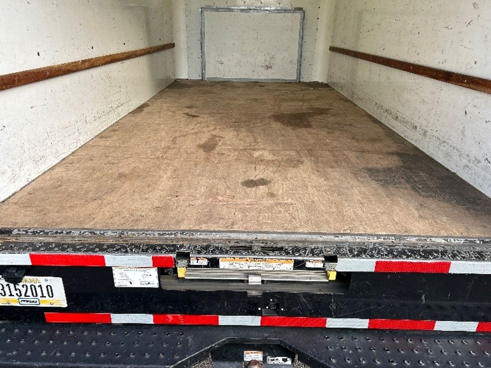 Light Duty Box Truck-Light and Medium Duty Trucks-Ford-2022-E350-Homewood-AL-119,984\n\t\tmiles-$ 23,000 - Image 10