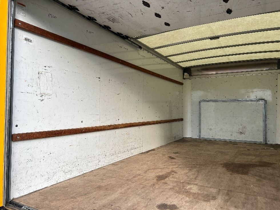 Light Duty Box Truck-Light and Medium Duty Trucks-Ford-2022-E350-Homewood-AL-119,984\n\t\tmiles-$ 23,000 - Image 11