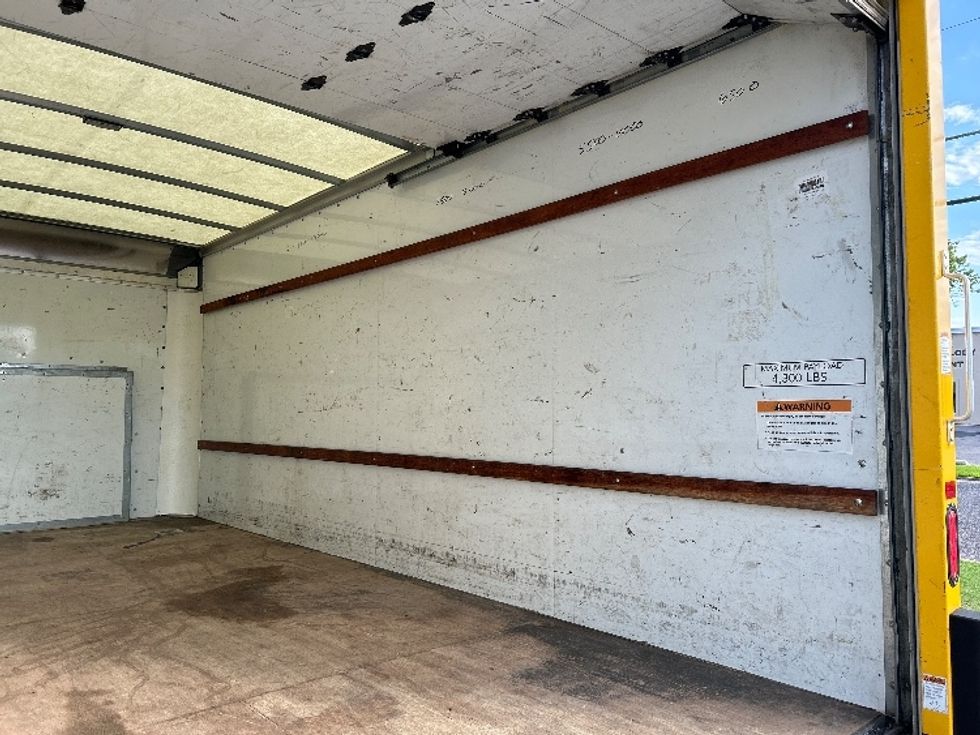 Light Duty Box Truck-Light and Medium Duty Trucks-Ford-2022-E350-Homewood-AL-119,984\n\t\tmiles-$ 23,000 - Image 12