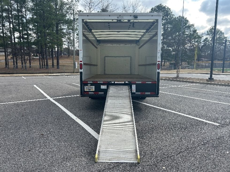 Light Duty Box Truck-Light and Medium Duty Trucks-Ford-2022-E350-Homewood-AL-89,412\n\t\tmiles-$ 33,500 - Image 9