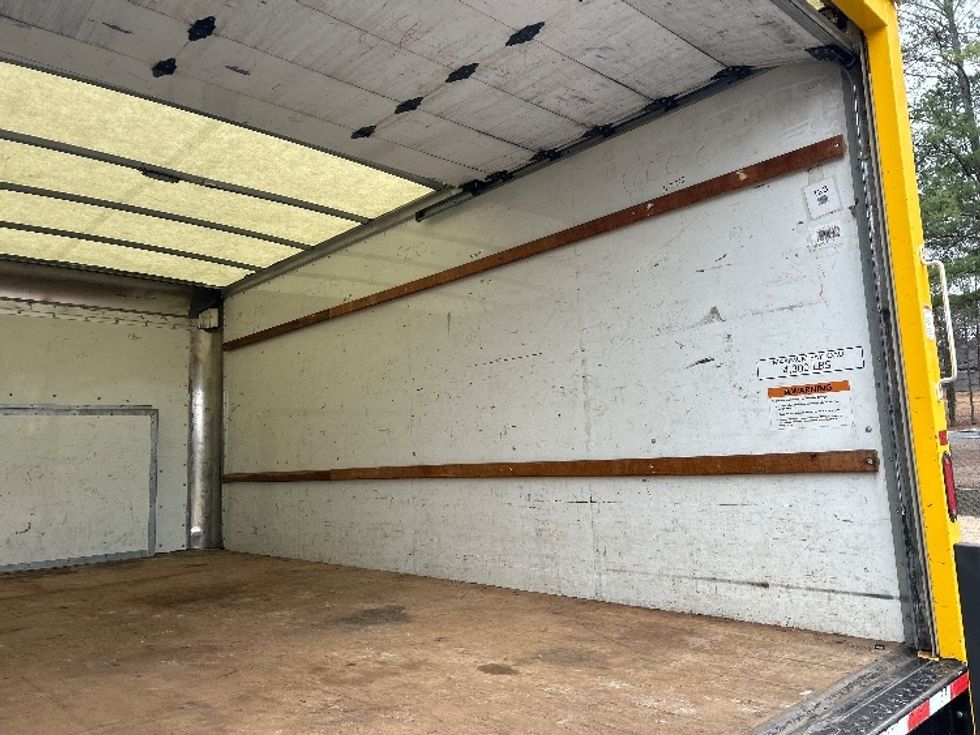 Light Duty Box Truck-Light and Medium Duty Trucks-Ford-2022-E350-Homewood-AL-98,826\n\t\tmiles-$ 29,250 - Image 9