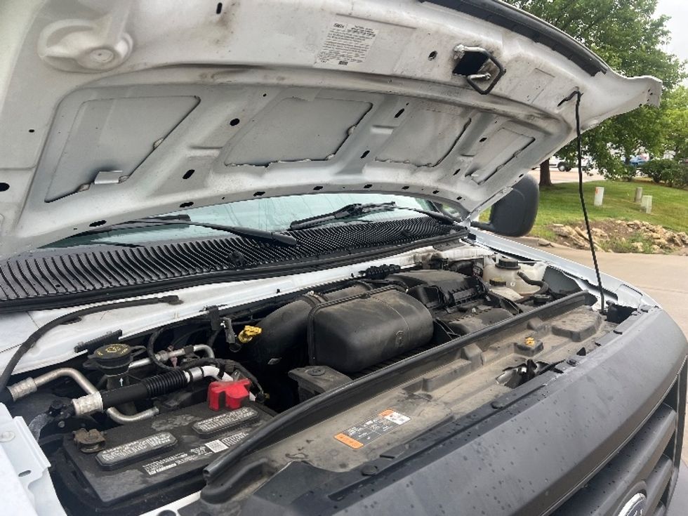 Light Duty Box Truck-Light and Medium Duty Trucks-Ford-2022-E350-Hot Springs-AR-129,610\n\t\tmiles-$ 28,500 - Image 24