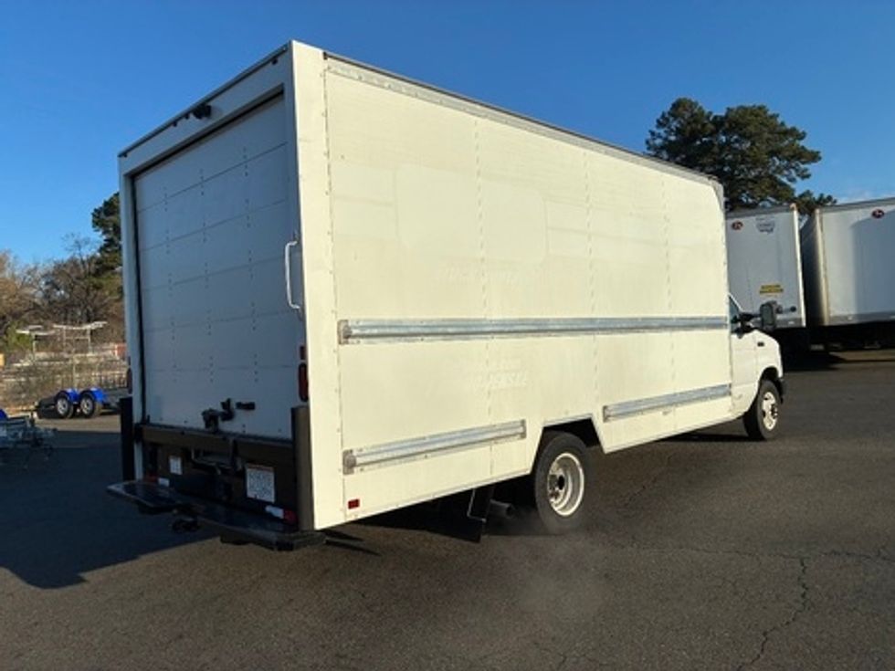 Light Duty Box Truck-Light and Medium Duty Trucks-Ford-2022-E350-Hot Springs-AR-129,610\n\t\tmiles-$ 28,500 - Image 6