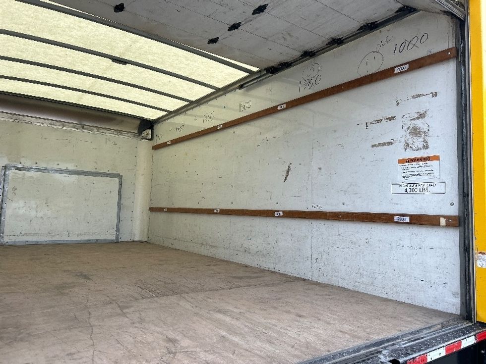 Light Duty Box Truck-Light and Medium Duty Trucks-Ford-2022-E350-Hot Springs-AR-94,078\n\t\tmiles-$ 28,250 - Image 11
