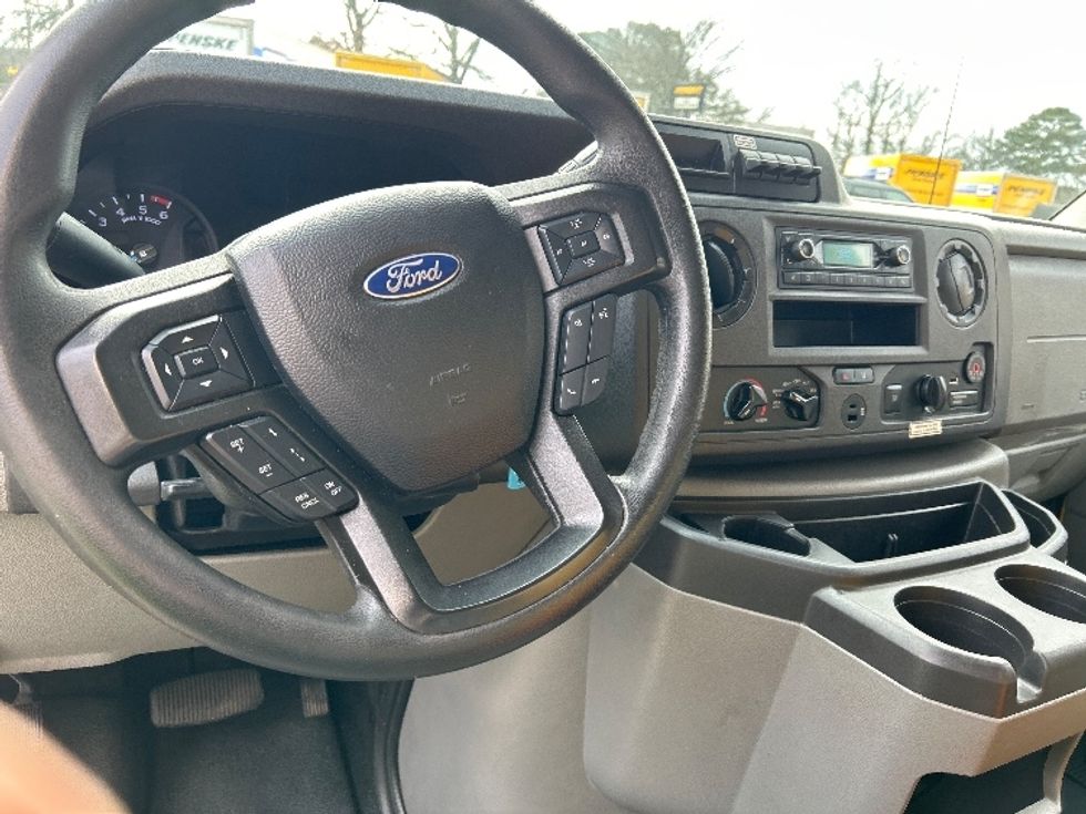 Light Duty Box Truck-Light and Medium Duty Trucks-Ford-2022-E350-Hot Springs-AR-94,078\n\t\tmiles-$ 28,250 - Image 17