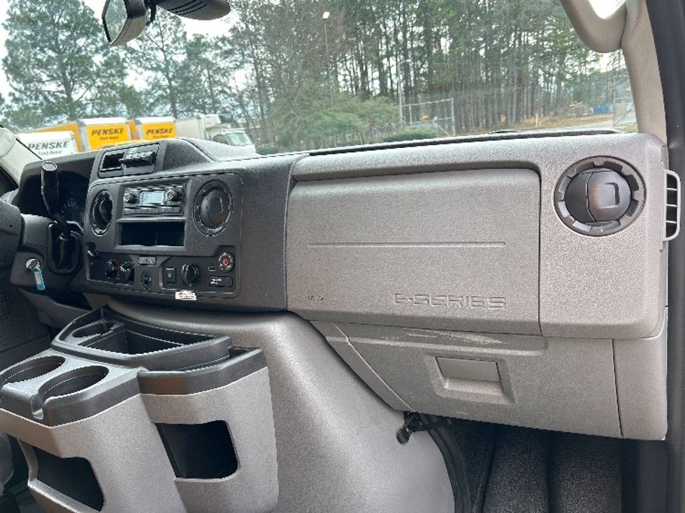 Light Duty Box Truck-Light and Medium Duty Trucks-Ford-2022-E350-Hot Springs-AR-94,078\n\t\tmiles-$ 28,250 - Image 20