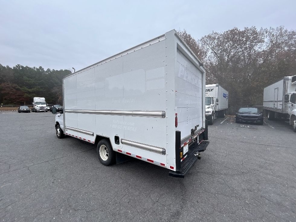 Light Duty Box Truck-Light and Medium Duty Trucks-Ford-2022-E350-Hot Springs-AR-99,137\n\t\tmiles-$ 30,500 - Image 13