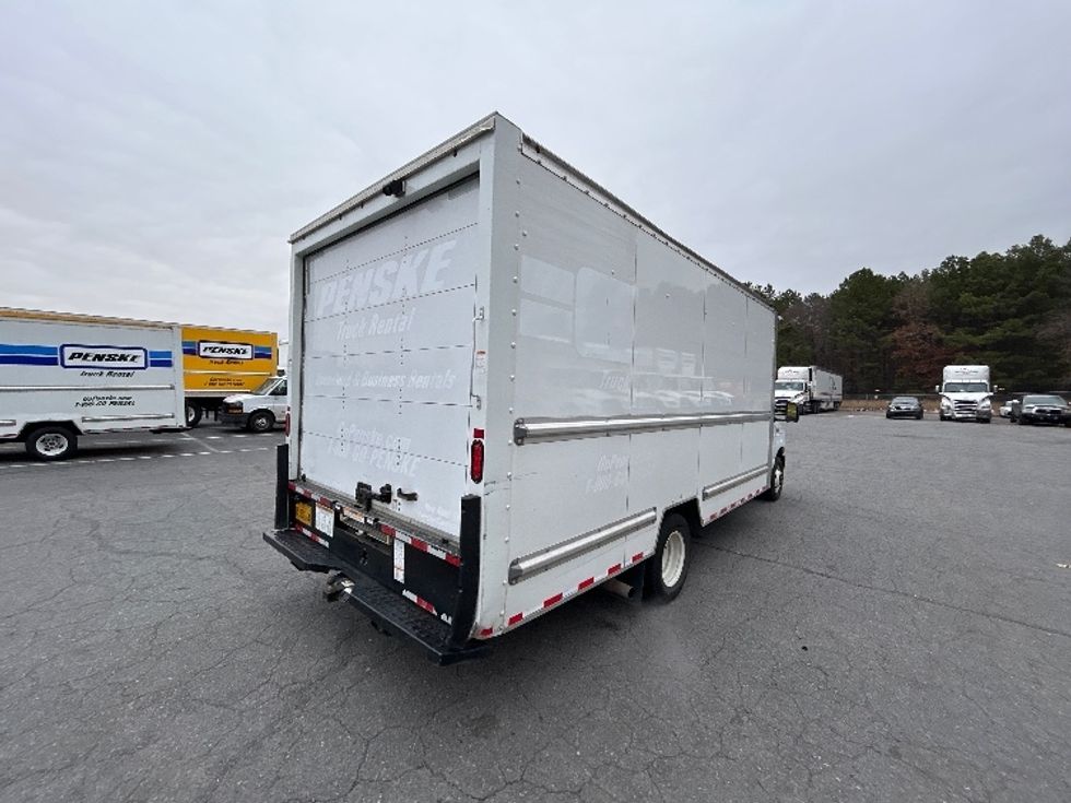 Light Duty Box Truck-Light and Medium Duty Trucks-Ford-2022-E350-Hot Springs-AR-99,137\n\t\tmiles-$ 30,500 - Image 6