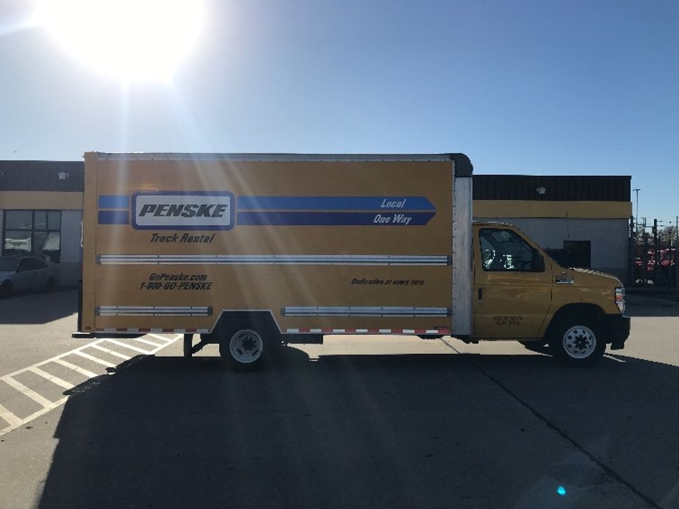 Light Duty Box Truck-Light and Medium Duty Trucks-Ford-2022-E350-Houston-TX-101,743\n\t\tmiles-$ 27,000 - Image 15
