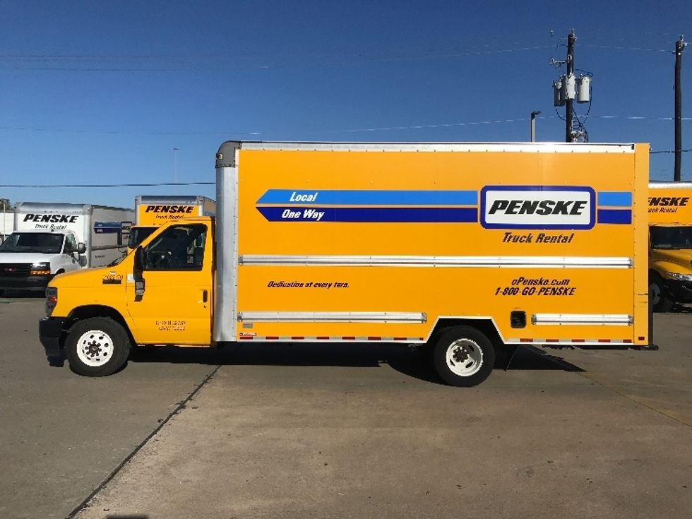 Light Duty Box Truck-Light and Medium Duty Trucks-Ford-2022-E350-Houston-TX-101,743\n\t\tmiles-$ 27,000 - Image 4