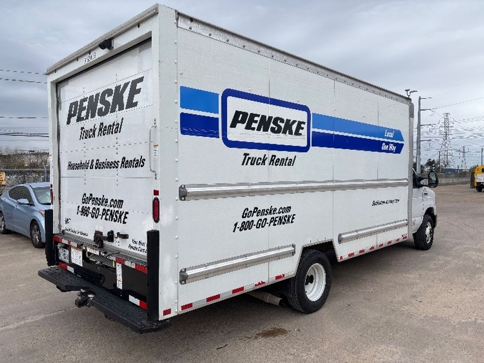 Light Duty Box Truck-Light and Medium Duty Trucks-Ford-2022-E350-Houston-TX-112,704\n\t\tmiles-$ 28,750 - Image 12