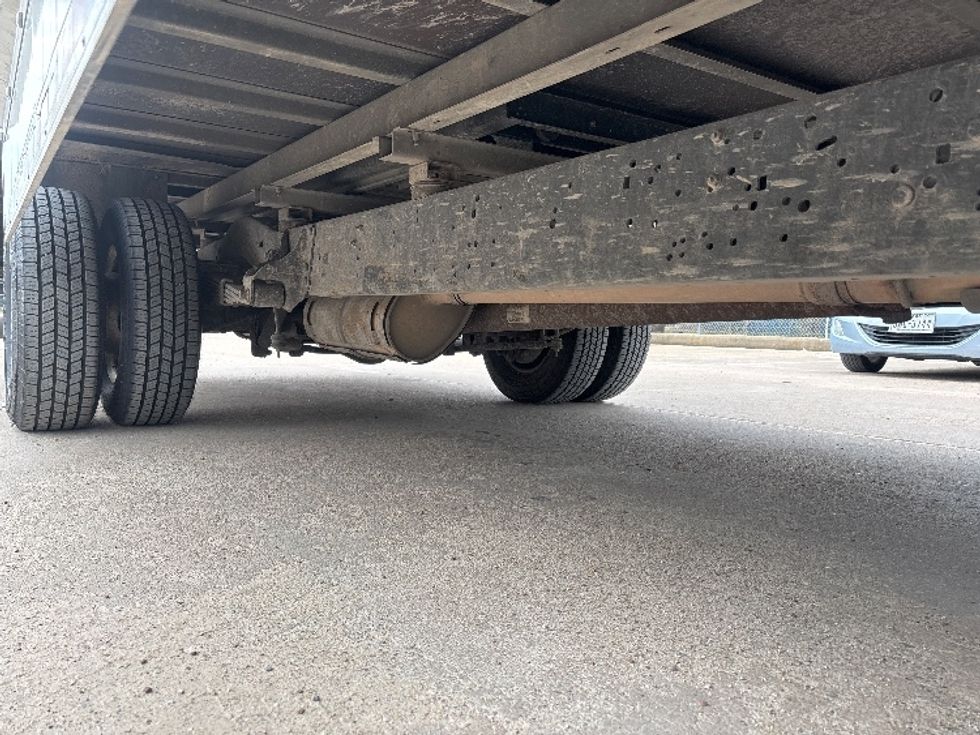 Light Duty Box Truck-Light and Medium Duty Trucks-Ford-2022-E350-Houston-TX-112,704\n\t\tmiles-$ 28,750 - Image 13