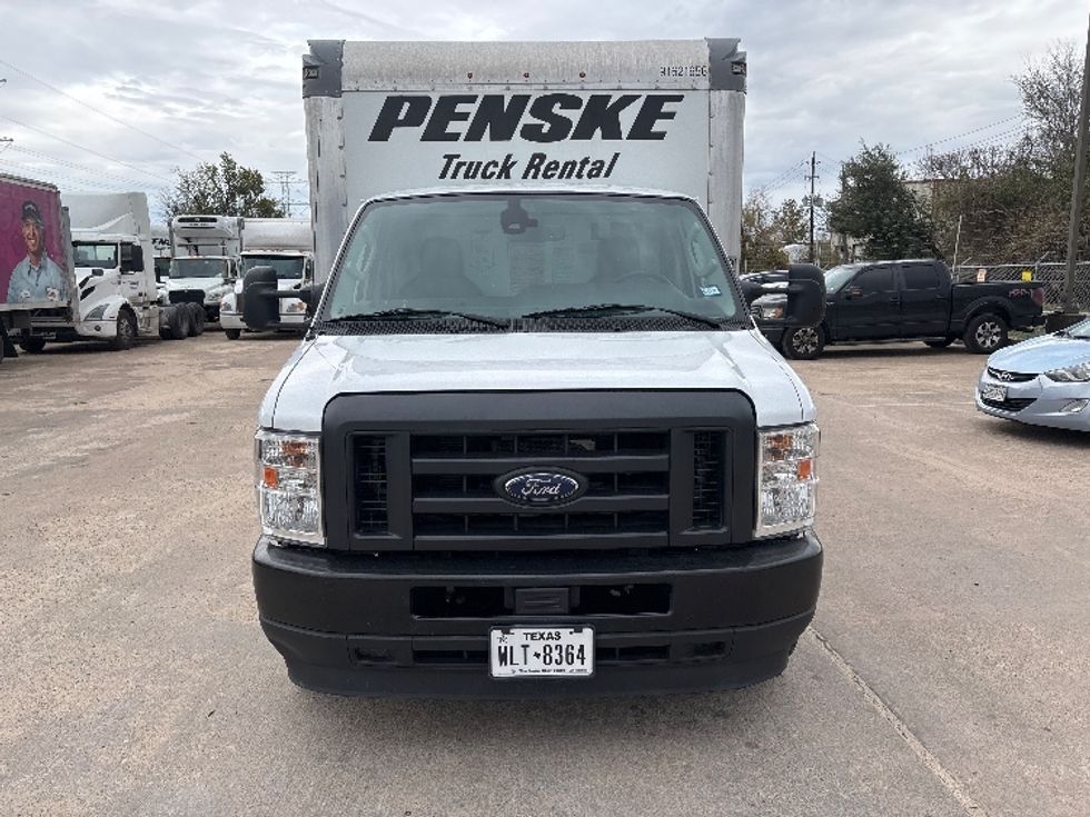 Light Duty Box Truck-Light and Medium Duty Trucks-Ford-2022-E350-Houston-TX-112,704\n\t\tmiles-$ 28,750 - Image 2