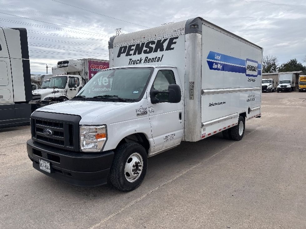 Light Duty Box Truck-Light and Medium Duty Trucks-Ford-2022-E350-Houston-TX-112,704\n\t\tmiles-$ 28,750 - Image 3