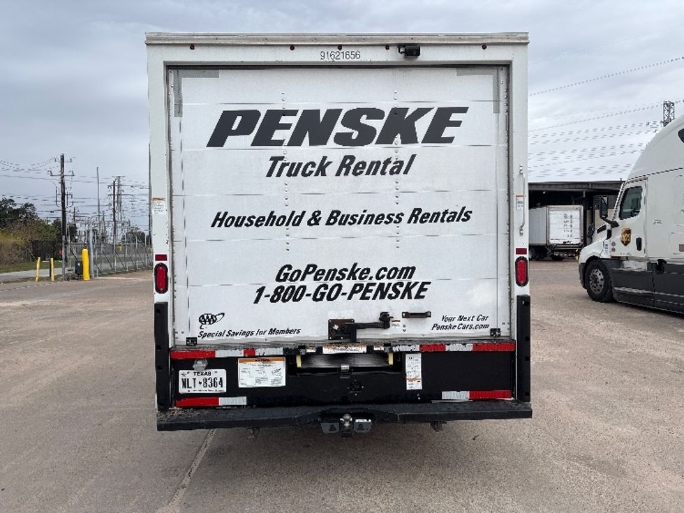 Light Duty Box Truck-Light and Medium Duty Trucks-Ford-2022-E350-Houston-TX-112,704\n\t\tmiles-$ 28,750 - Image 7