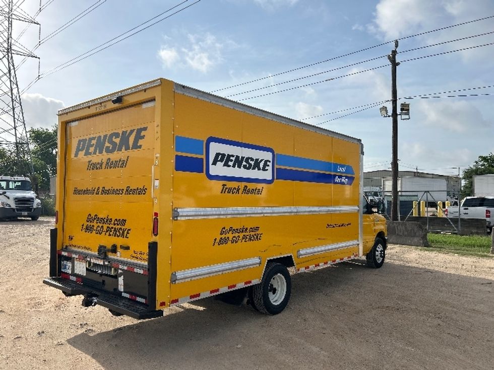 Light Duty Box Truck-Light and Medium Duty Trucks-Ford-2022-E350-Houston-TX-124,201\n\t\tmiles-$ 23,750 - Image 13