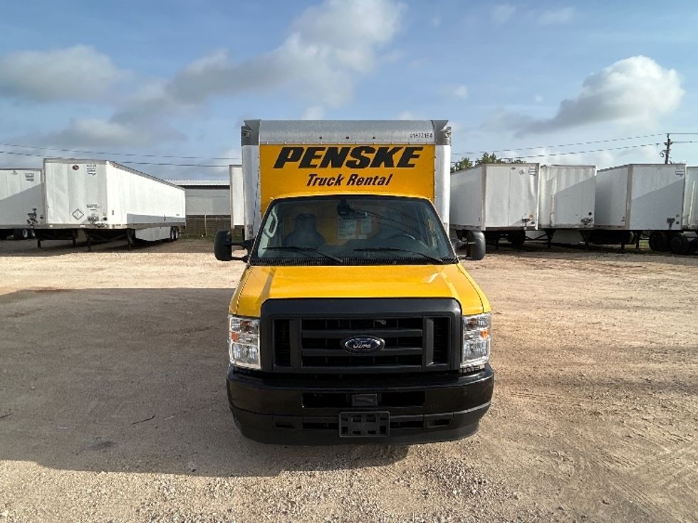 Light Duty Box Truck-Light and Medium Duty Trucks-Ford-2022-E350-Houston-TX-124,201\n\t\tmiles-$ 23,750 - Image 2