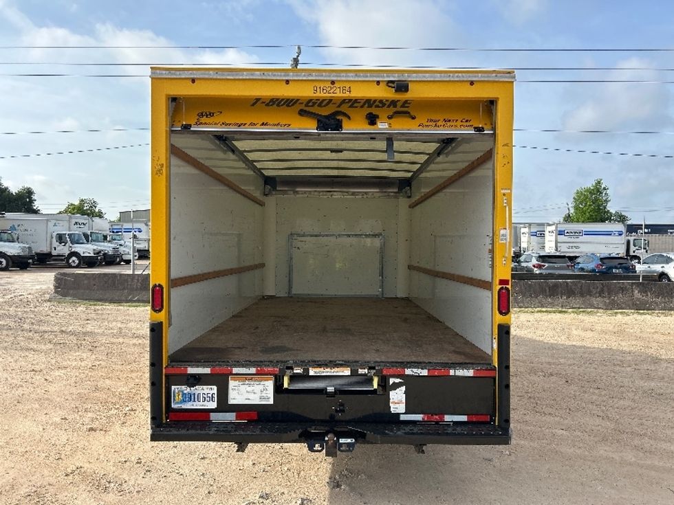 Light Duty Box Truck-Light and Medium Duty Trucks-Ford-2022-E350-Houston-TX-124,201\n\t\tmiles-$ 23,750 - Image 8