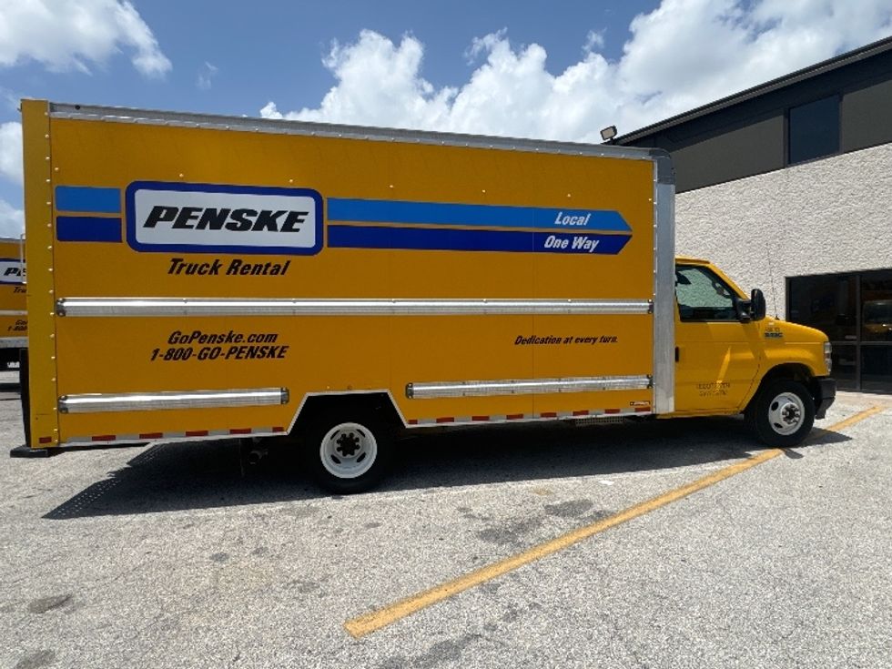 Light Duty Box Truck-Light and Medium Duty Trucks-Ford-2022-E350-Houston-TX-76,162\n\t\tmiles-$ 29,000 - Image 14