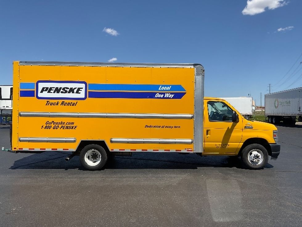 Light Duty Box Truck-Light and Medium Duty Trucks-Ford-2022-E350-Houston-TX-87,554\n\t\tmiles-$ 29,000 - Image 15