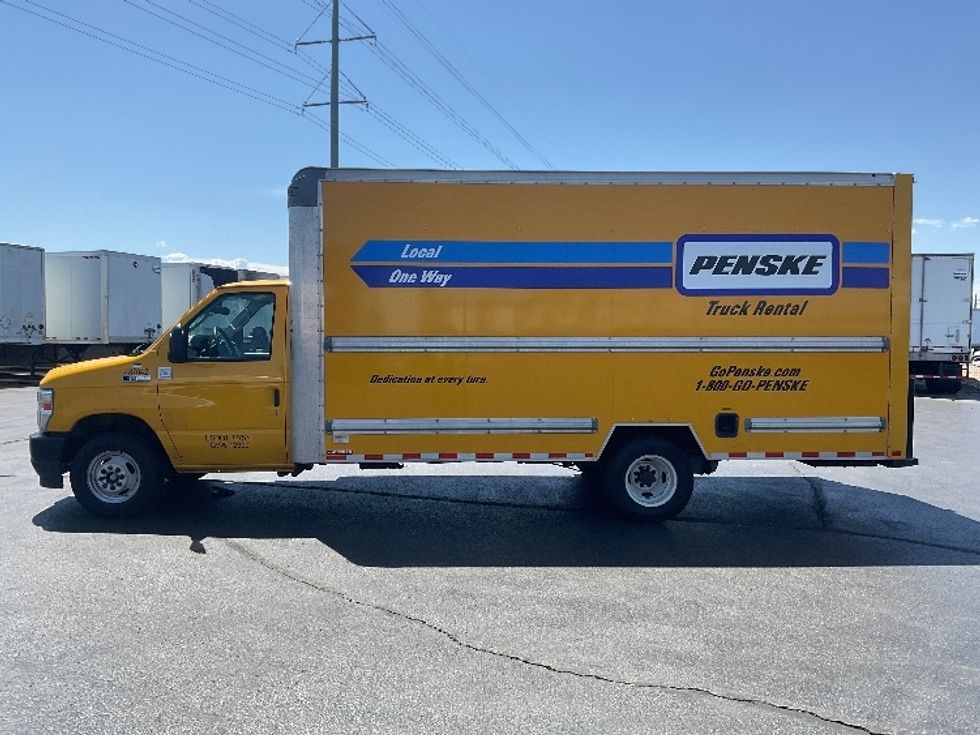 Light Duty Box Truck-Light and Medium Duty Trucks-Ford-2022-E350-Houston-TX-87,554\n\t\tmiles-$ 29,000 - Image 4