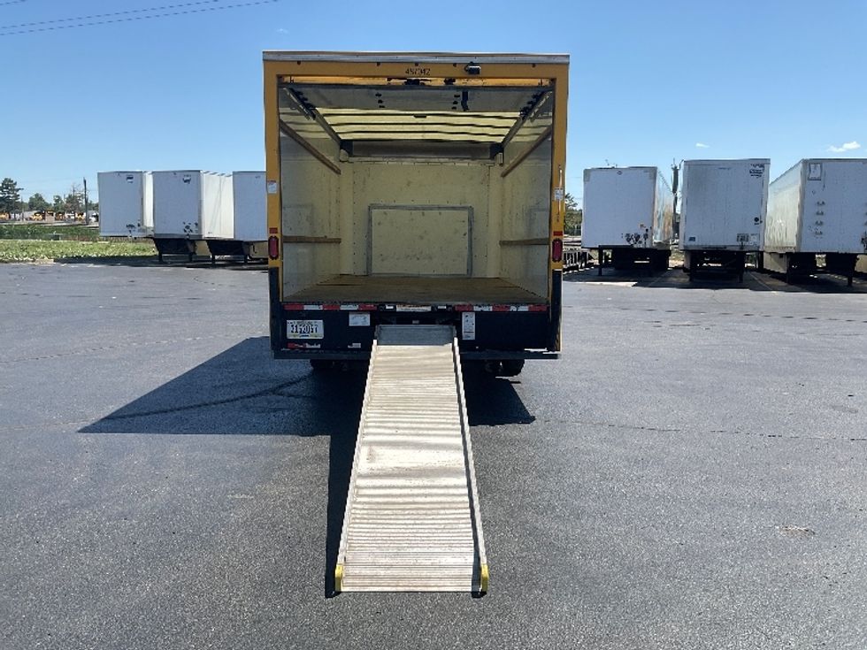 Light Duty Box Truck-Light and Medium Duty Trucks-Ford-2022-E350-Houston-TX-87,554\n\t\tmiles-$ 29,000 - Image 9