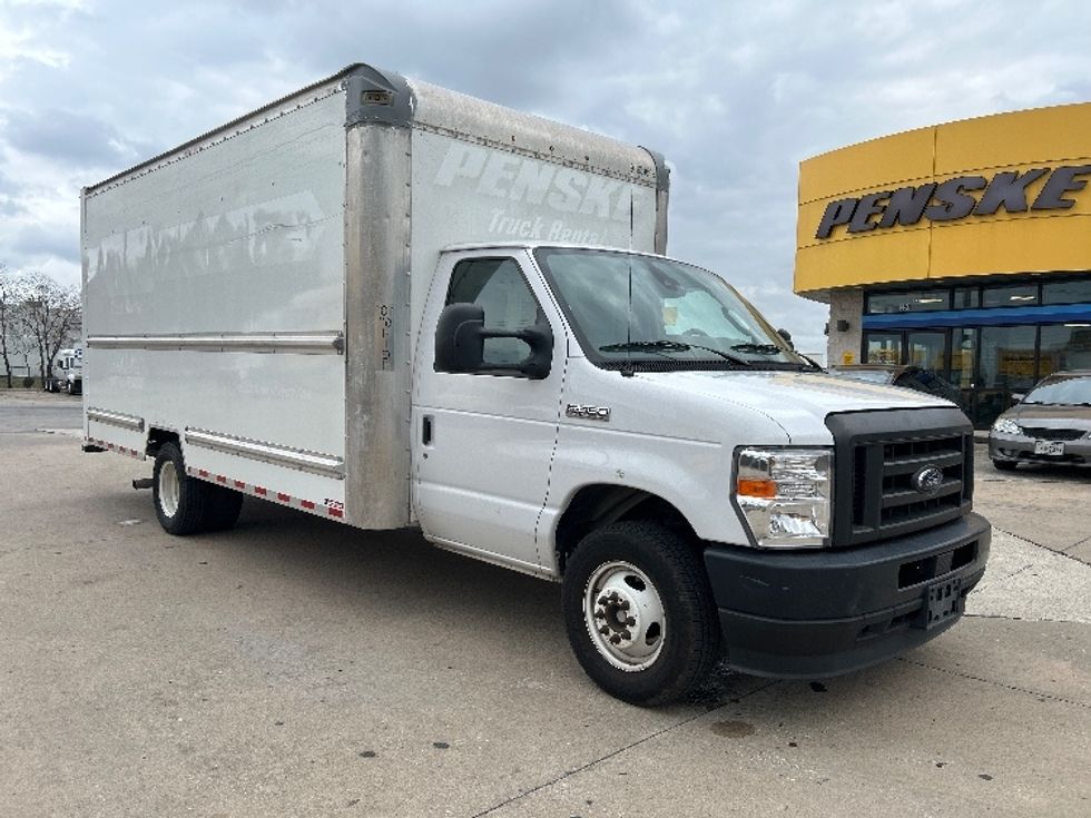 Light Duty Box Truck-Light and Medium Duty Trucks-Ford-2022-E350-Houston-TX-91,616\n\t\tmiles-$ 31,750 - Image 1