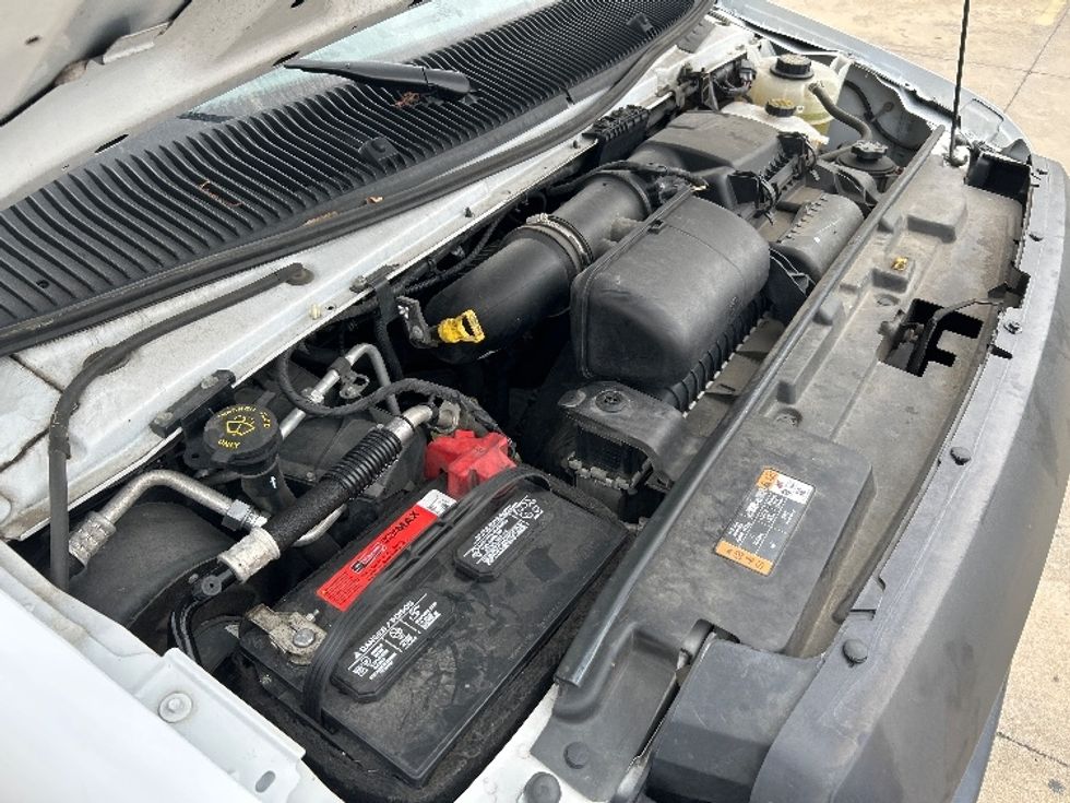 Light Duty Box Truck-Light and Medium Duty Trucks-Ford-2022-E350-Houston-TX-91,616\n\t\tmiles-$ 31,750 - Image 23