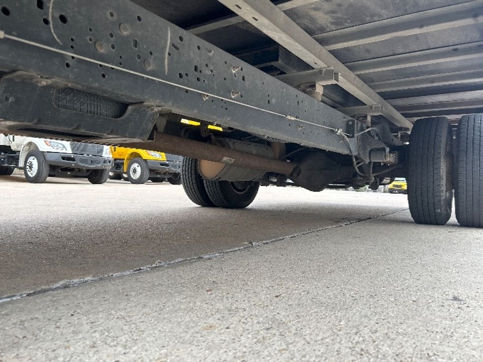 Light Duty Box Truck-Light and Medium Duty Trucks-Ford-2022-E350-Houston-TX-91,616\n\t\tmiles-$ 31,750 - Image 5