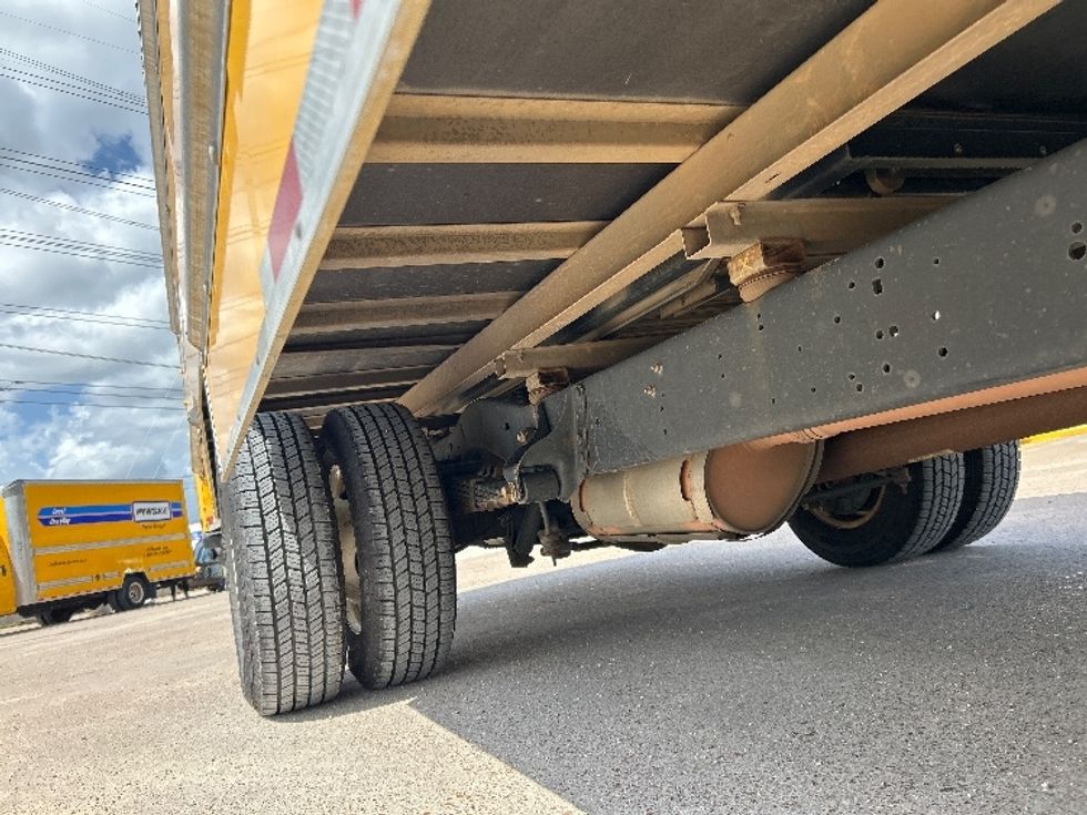 Light Duty Box Truck-Light and Medium Duty Trucks-Ford-2022-E350-Houston-TX-99,387\n\t\tmiles-$ 28,000 - Image 15