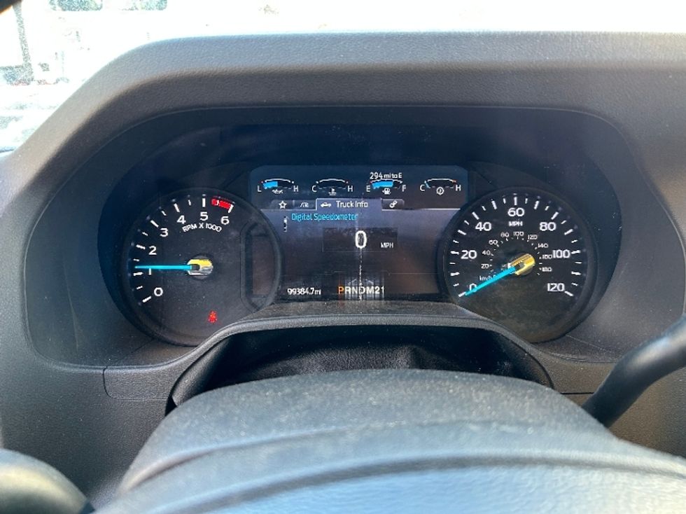 Light Duty Box Truck-Light and Medium Duty Trucks-Ford-2022-E350-Houston-TX-99,387\n\t\tmiles-$ 28,000 - Image 26