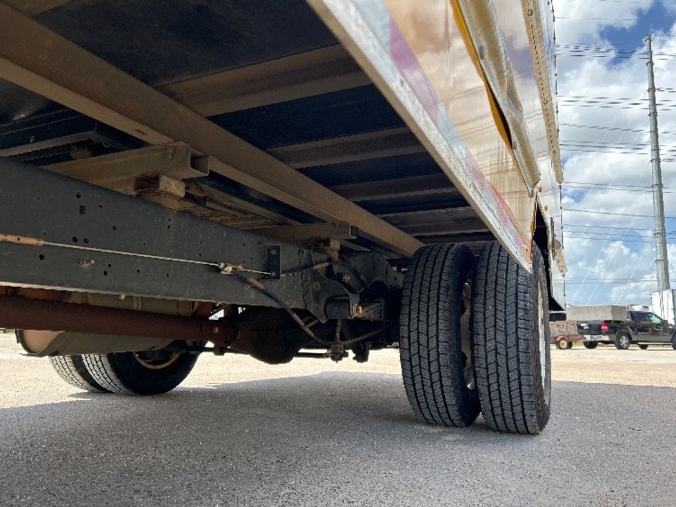 Light Duty Box Truck-Light and Medium Duty Trucks-Ford-2022-E350-Houston-TX-99,387\n\t\tmiles-$ 28,000 - Image 5