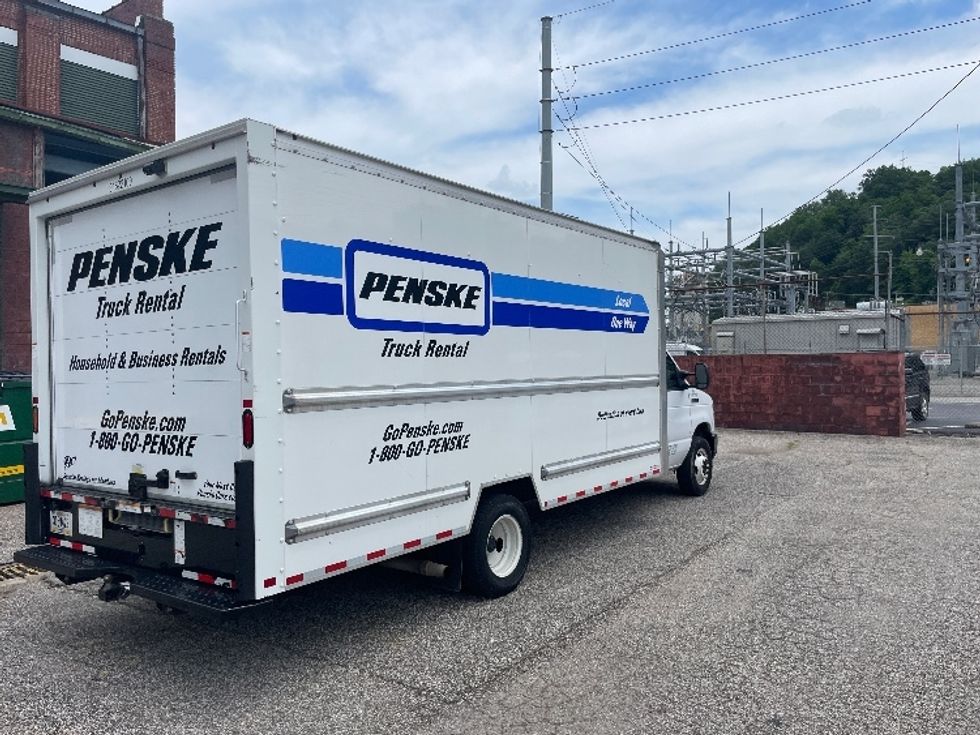 Light Duty Box Truck-Light and Medium Duty Trucks-Ford-2022-E350-Huntington-WV-85,100\n\t\tmiles-$ 36,750 - Image 12