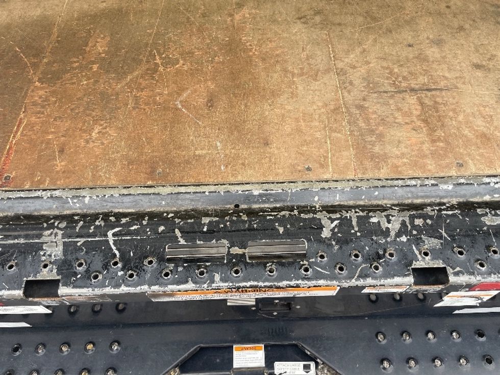 Light Duty Box Truck-Light and Medium Duty Trucks-Ford-2022-E350-Huntington-WV-85,100\n\t\tmiles-$ 36,750 - Image 9