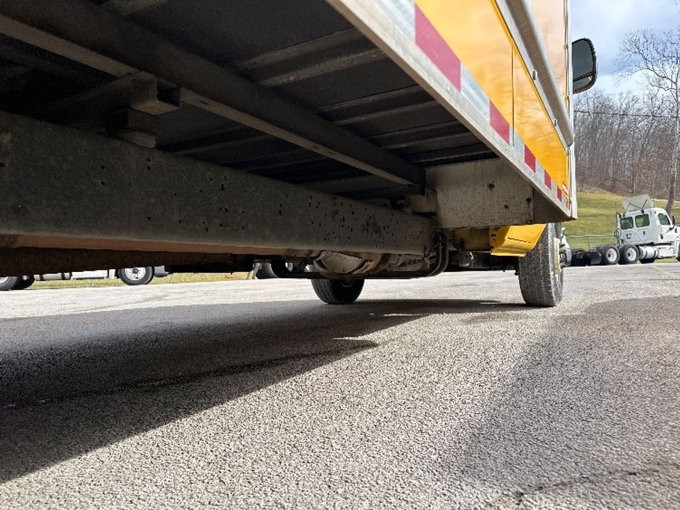 Light Duty Box Truck-Light and Medium Duty Trucks-Ford-2022-E350-Huntington-WV-97,988\n\t\tmiles-$ 27,250 - Image 14