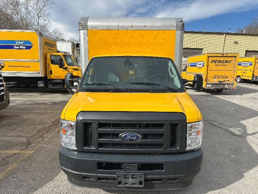 Light Duty Box Truck-Light and Medium Duty Trucks-Ford-2022-E350-Huntington-WV-97,988\n\t\tmiles-$ 27,250 - Image 2