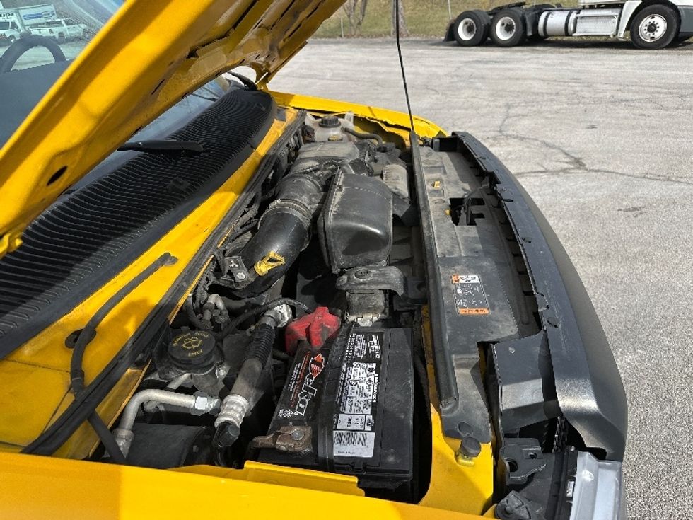 Light Duty Box Truck-Light and Medium Duty Trucks-Ford-2022-E350-Huntington-WV-97,988\n\t\tmiles-$ 27,250 - Image 23