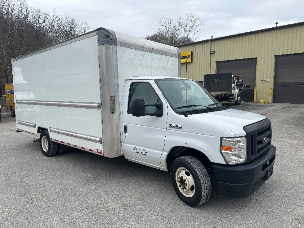 Light Duty Box Truck-Light and Medium Duty Trucks-Ford-2022-E350-Huntington-WV-99,508\n\t\tmiles-$ 30,000 - Image 1