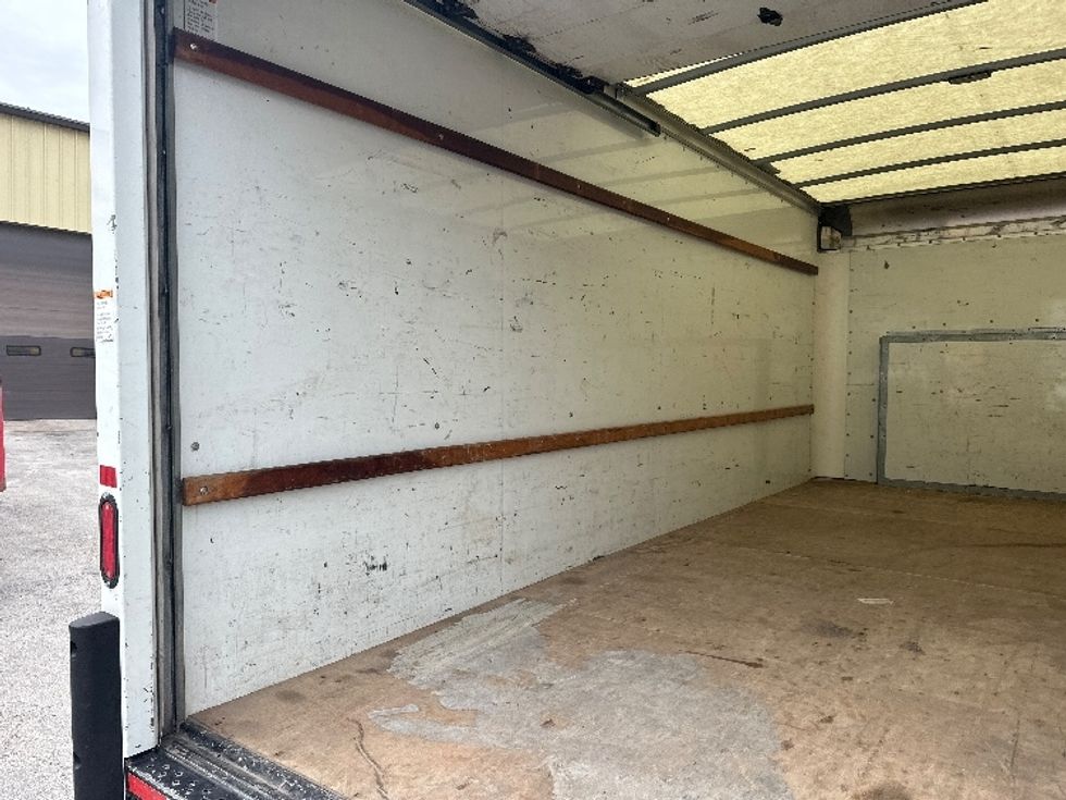 Light Duty Box Truck-Light and Medium Duty Trucks-Ford-2022-E350-Huntington-WV-99,508\n\t\tmiles-$ 30,000 - Image 11