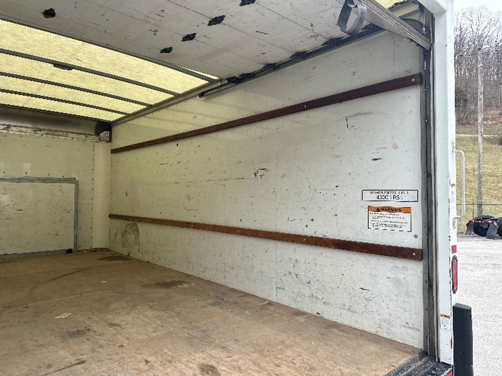 Light Duty Box Truck-Light and Medium Duty Trucks-Ford-2022-E350-Huntington-WV-99,508\n\t\tmiles-$ 30,000 - Image 12