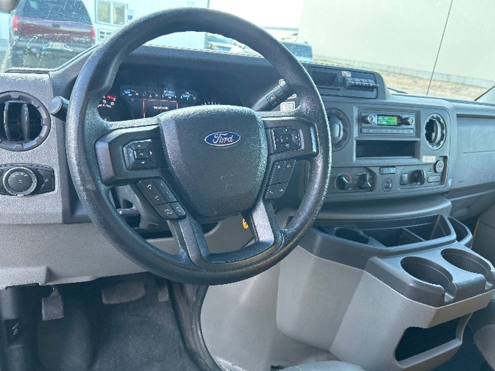 Light Duty Box Truck-Light and Medium Duty Trucks-Ford-2022-E350-Idaho Falls-ID-90,352\n\t\tmiles-$ 30,000 - Image 17