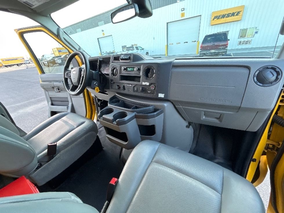 Light Duty Box Truck-Light and Medium Duty Trucks-Ford-2022-E350-Idaho Falls-ID-90,352\n\t\tmiles-$ 30,000 - Image 22