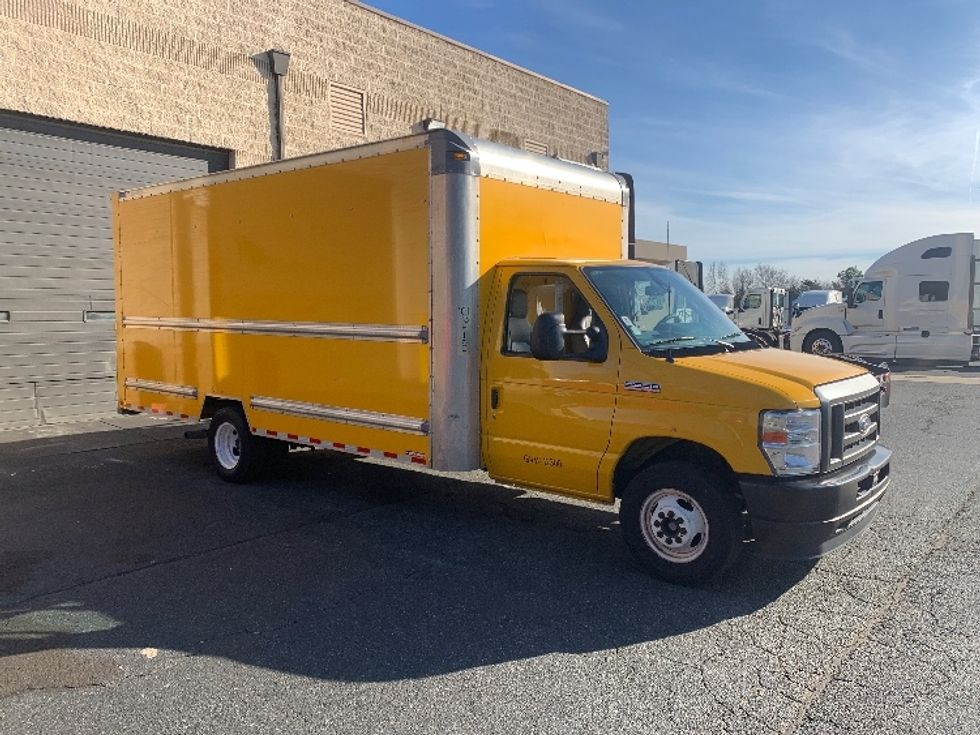 Light Duty Box Truck-Light and Medium Duty Trucks-Ford-2022-E350-Indian Trail-NC-93,200\n\t\tmiles-$ 30,500 - Image 1