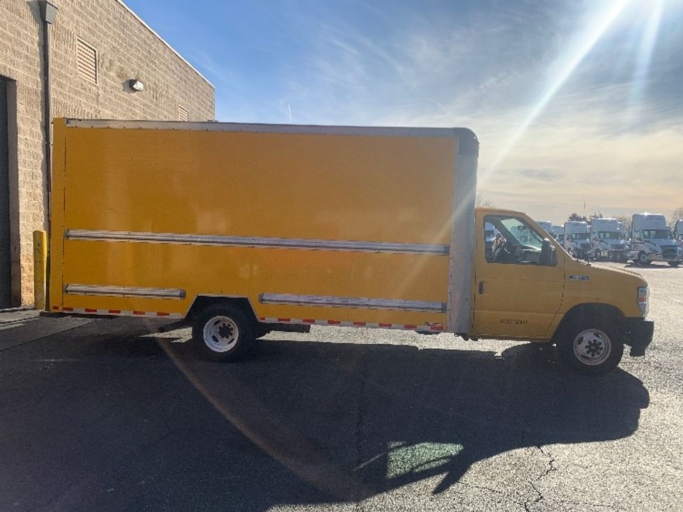 Light Duty Box Truck-Light and Medium Duty Trucks-Ford-2022-E350-Indian Trail-NC-93,200\n\t\tmiles-$ 30,500 - Image 15