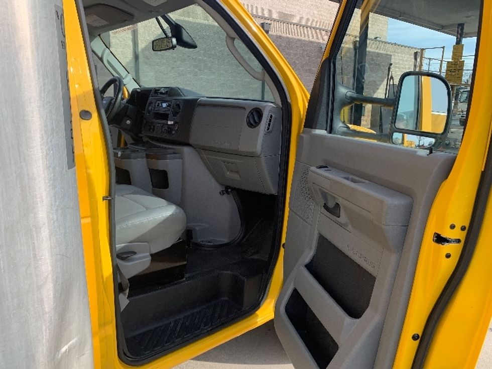 Light Duty Box Truck-Light and Medium Duty Trucks-Ford-2022-E350-Indian Trail-NC-93,200\n\t\tmiles-$ 30,500 - Image 20