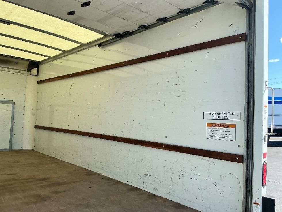 Light Duty Box Truck-Light and Medium Duty Trucks-Ford-2022-E350-Indianapolis-IN-107,392\n\t\tmiles-$ 28,250 - Image 12